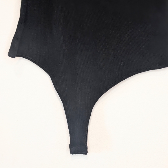 Day+Moon Black Ruffled Sleeve Ribbed Bodysuit M - Picture 6 of 6
